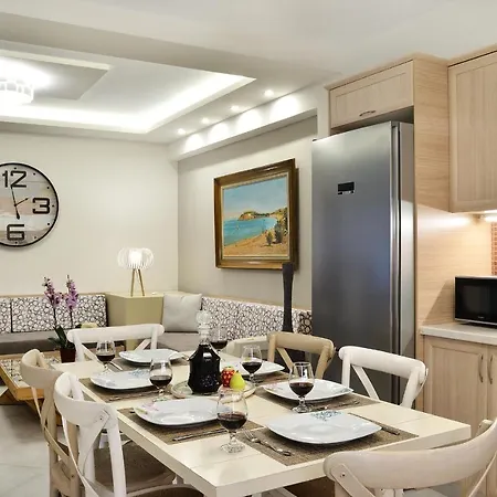 Lägenhet Luxury City House Alexandra