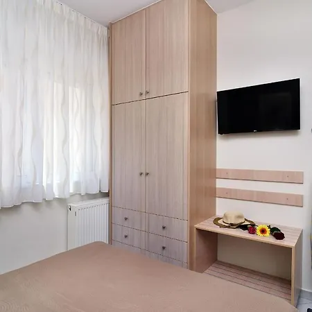 Luxury City House Alexandra Lägenhet